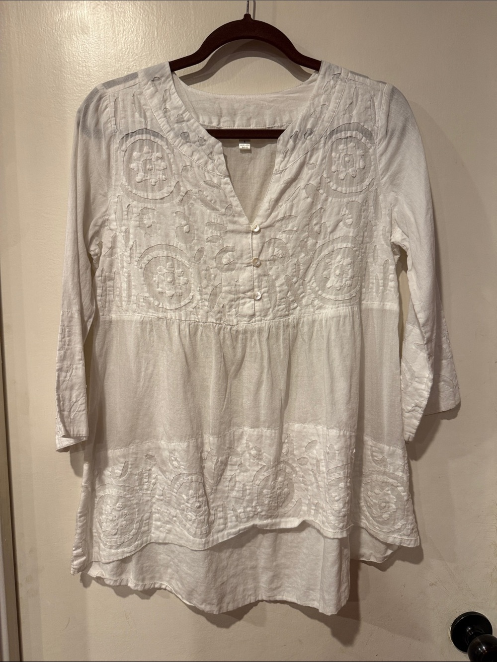 White Embroidered V-Neck Tunic Top